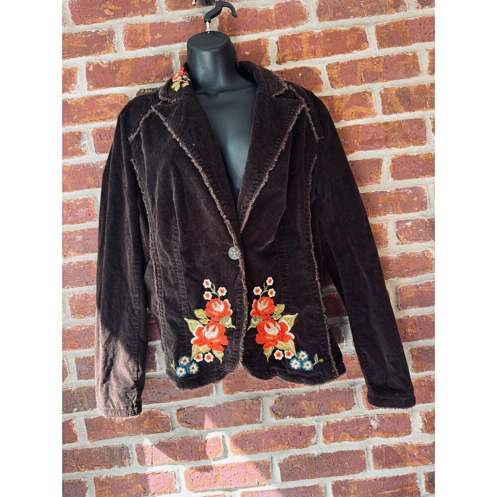 Floral Embroidered Velvet Blazer